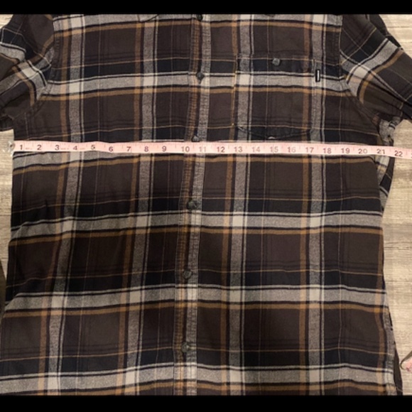 O’Neill Men’s flannel - Picture 6 of 6
